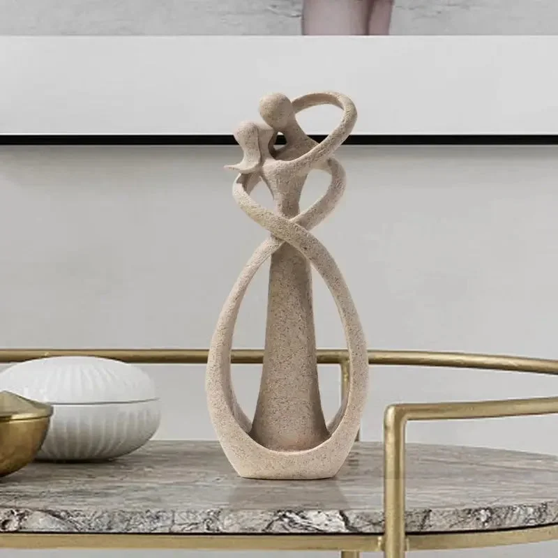 Escultura de Casal Abraçado
