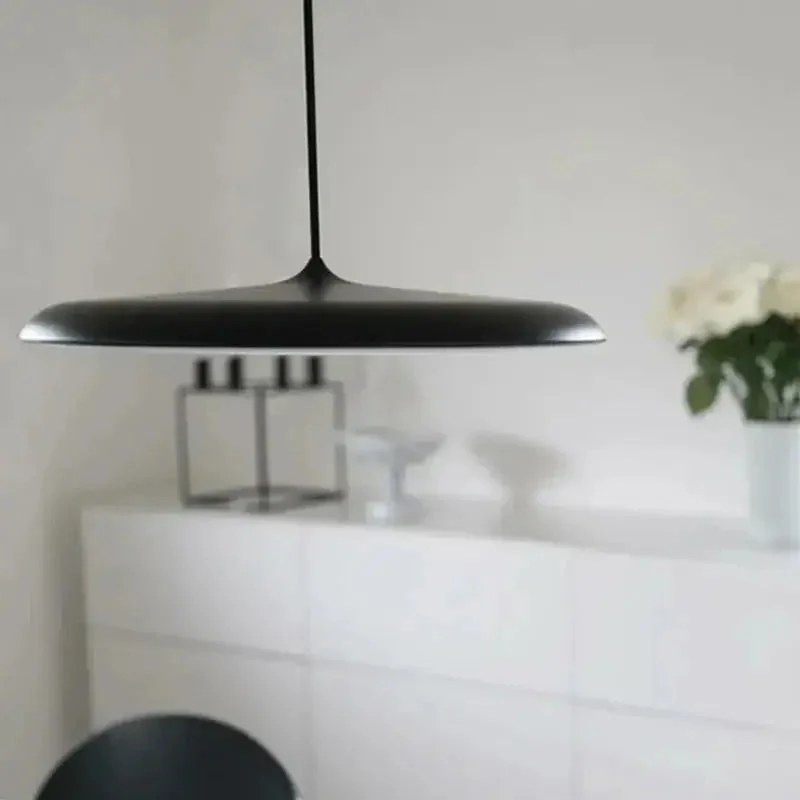 Lustre Pendente LED Moderno Design Sofisticado para Salas Elegantes