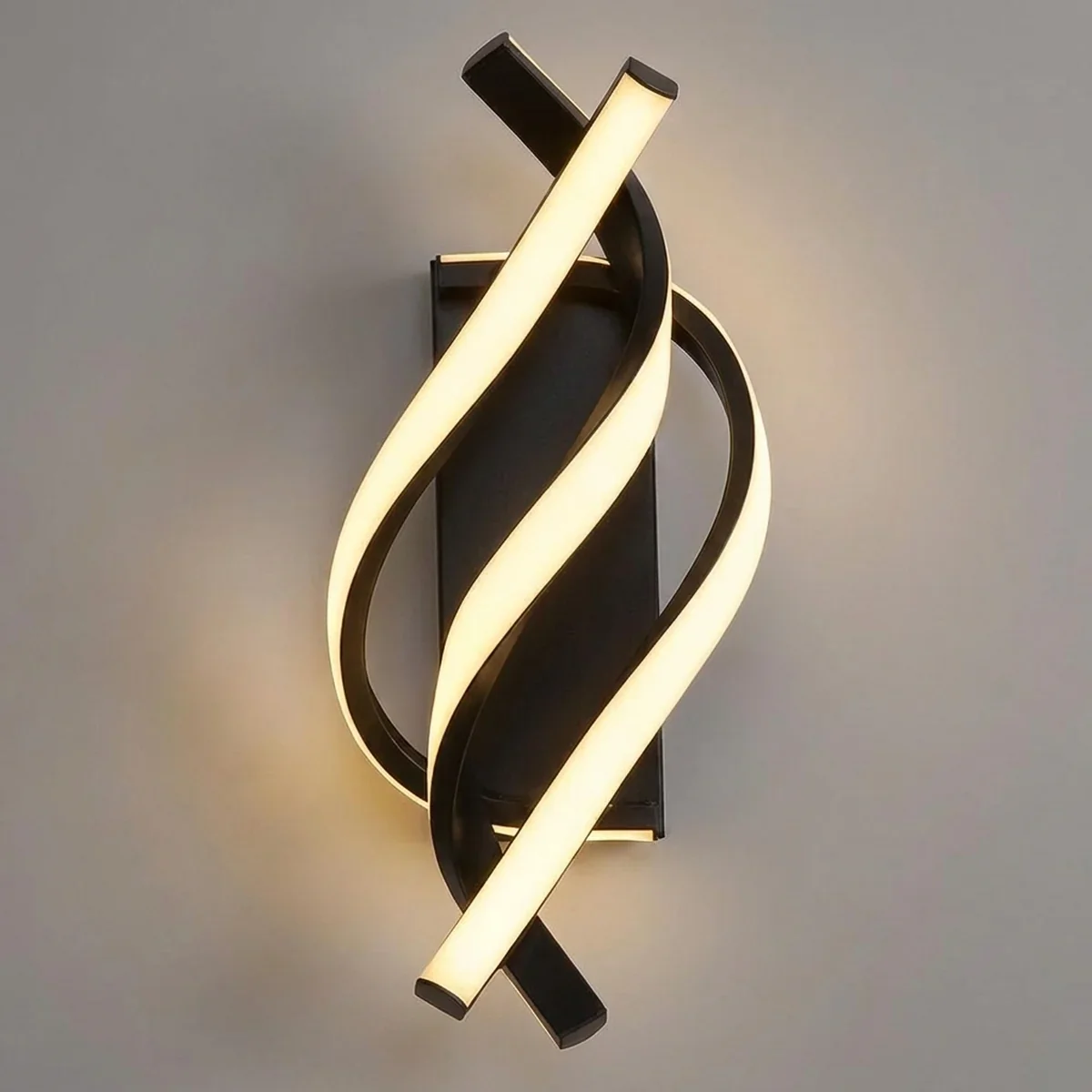 Arandela LED Minimalista Espiral Triplo Lines para Parede 24W Bivolt